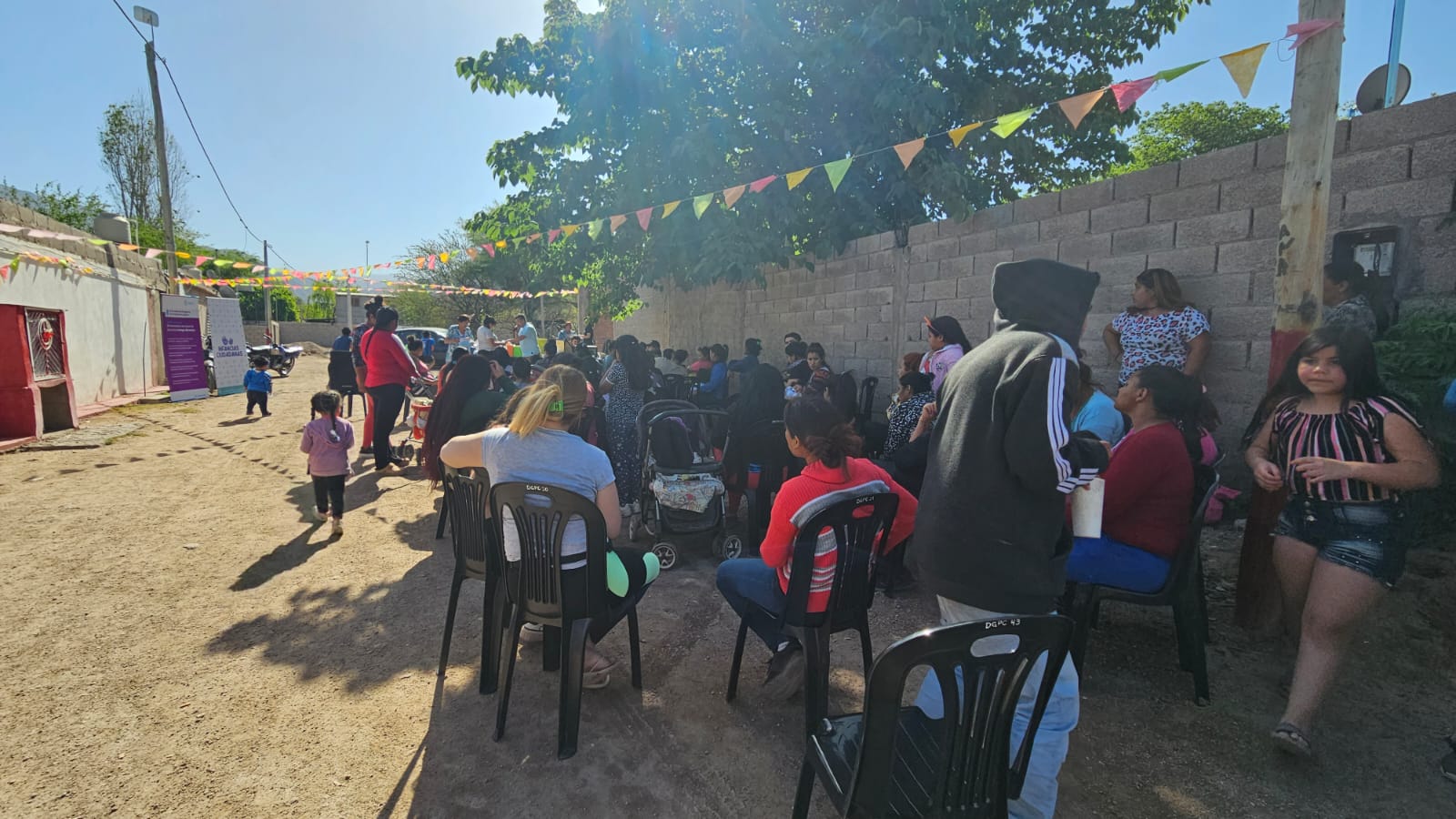 Dialogamos de salud mental en comunidad